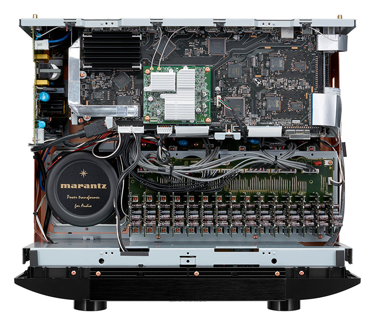 Das Innenleben des Marantz AV8805A marantz_AV_8805A-offen