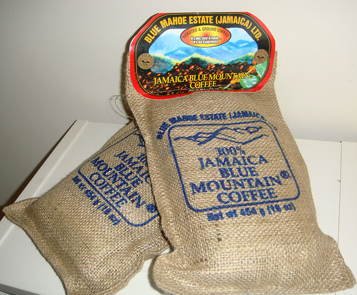 Jamaica-Blue-Mountain-Coffee-von-Mario-Roberto--Duran-Ortiz