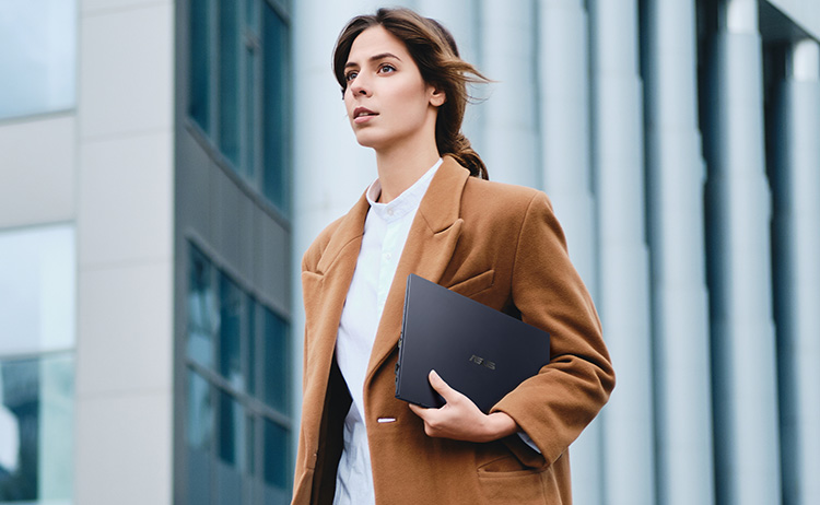 ASUS ExpertBook B1 asus-expertbook-B1400-unterwegs