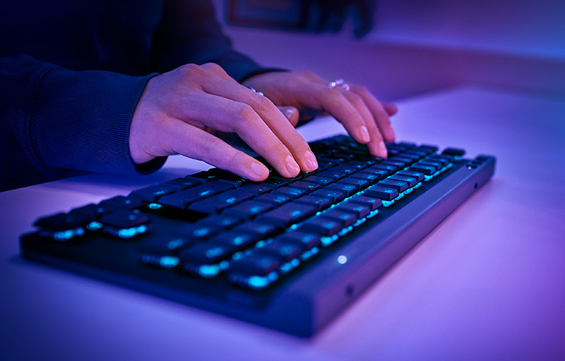 Logitech G515 LIGHTSPEED Logitech G Wireless Gaming-Tastatur G515 LIGHTSPEED