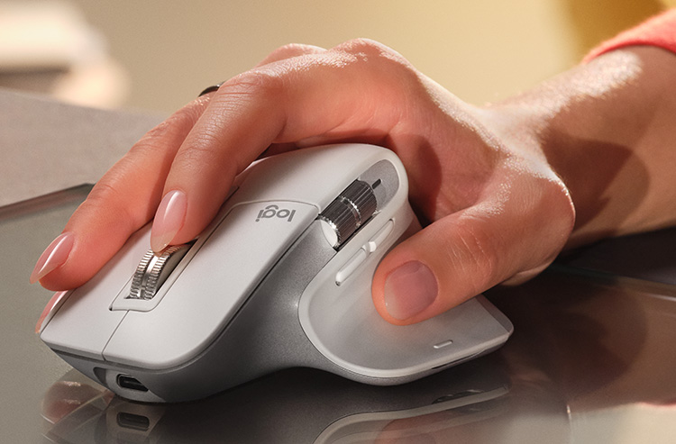 Logitech MX Tastaturen logitech-mx-master-3s-lifestyle