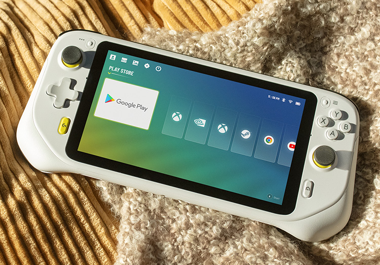 logitech-handheld