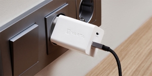 VARTA präsentiert modernen Speed Charger und neue Daten- &amp; Ladekabel