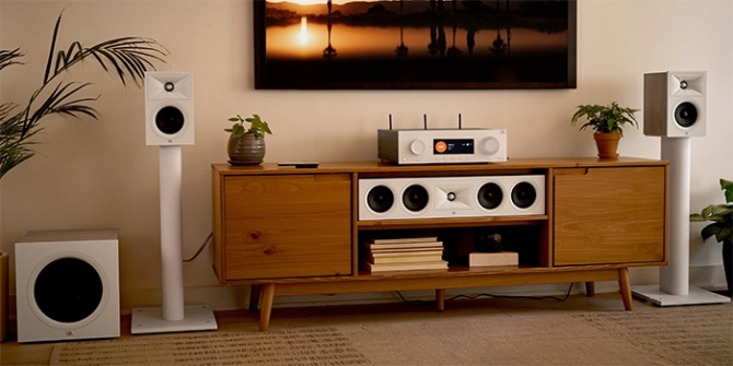 AV Receiver und Heimkino-Lautsprechersysteme