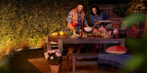 Flexible Lichtstreifen ergänzen das Philips Hue Outdoor-Sortiment